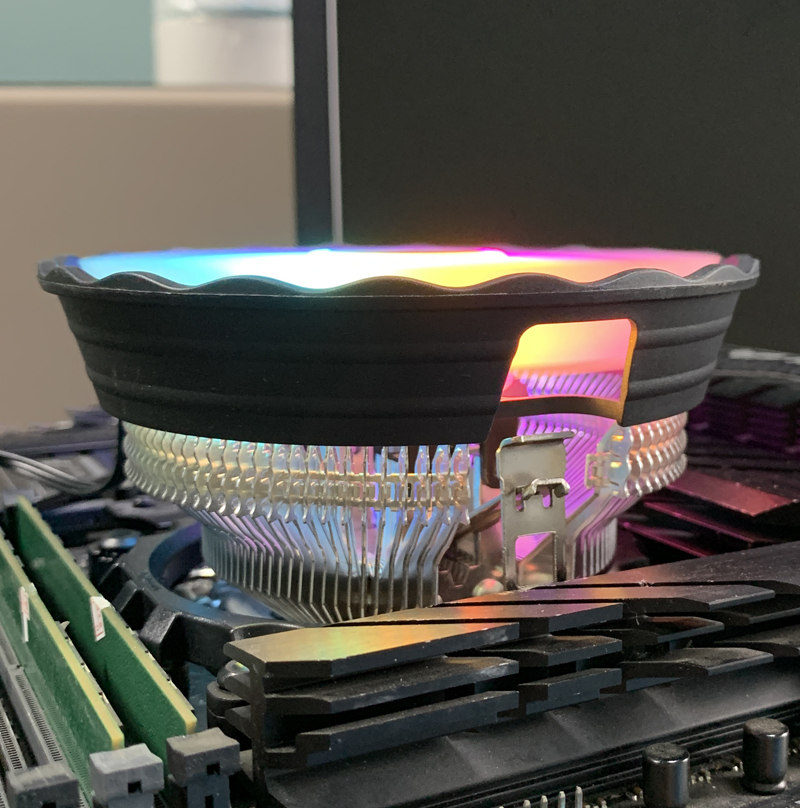 RGB CPU Air Cooler 90mm Ventol - Esports Gaming Fan recensione e prezzo