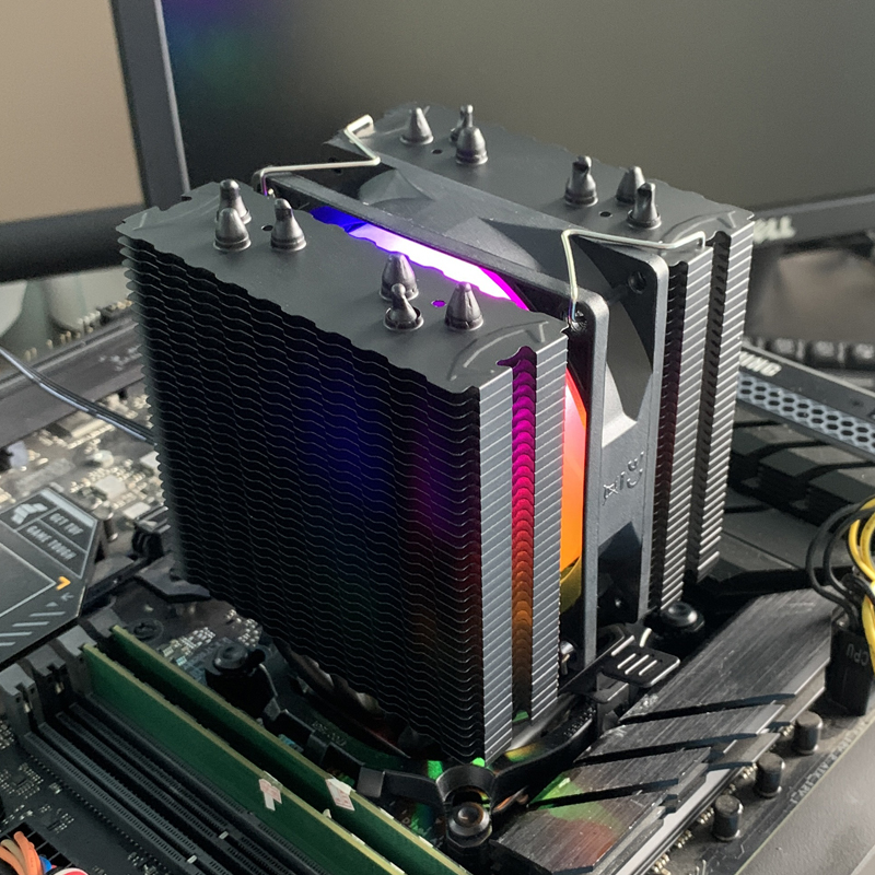 6 tubi di calore CPU dispositi - Esports Gaming Fan recensione e prezzo