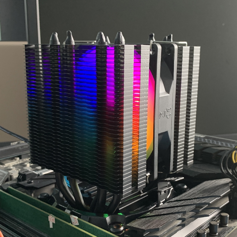 Dissipatore di Calore CPU AM4  - Esports Gaming Fan recensione e prezzo